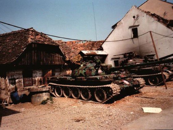 Kroatiske kampvogne ved Karlovac Crossing