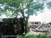 Smadrede huse og lastbil ved Topusko
