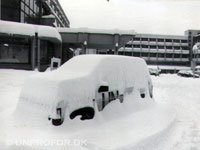 Nissan begravet under sne